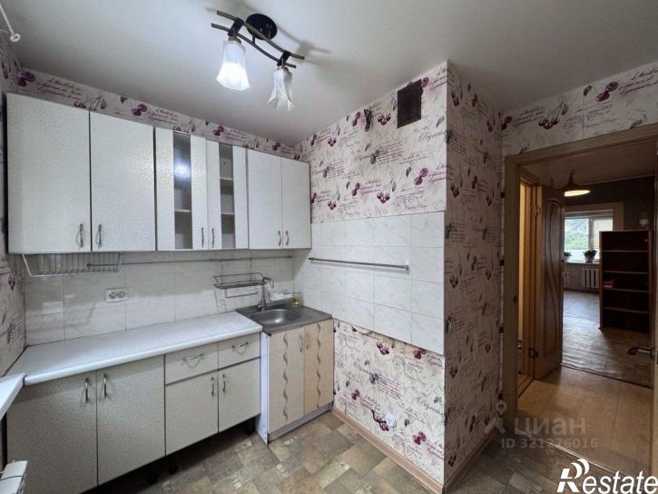 3-комн квартира улица Комарова, 73,  д. 73