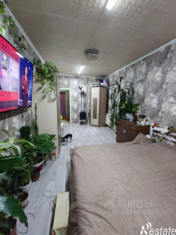 3-комн квартира улица Топоркова, 122,  д. 122