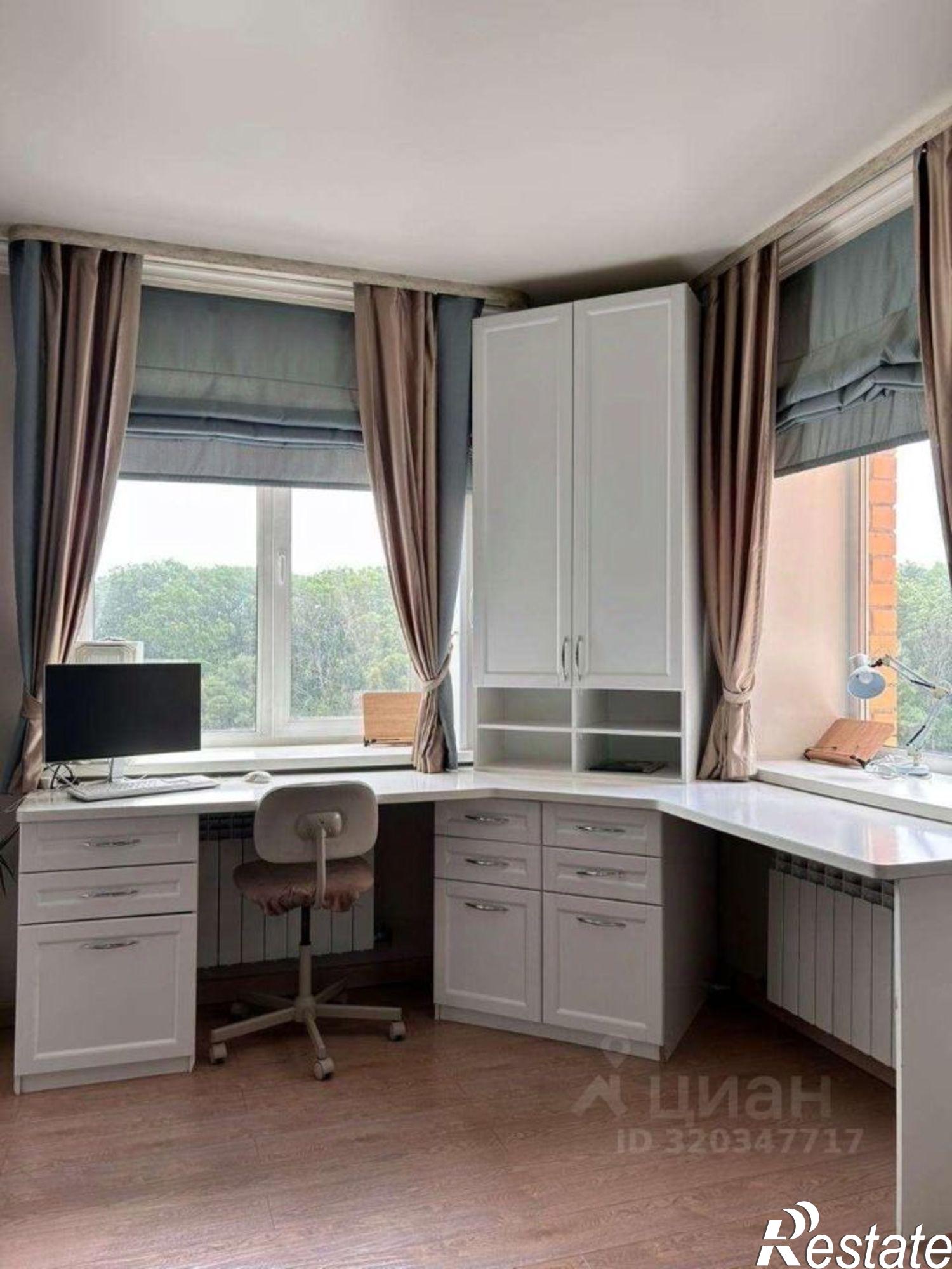 Купить квартиру за 12 300 000 рублей на Раздольная улица, 28