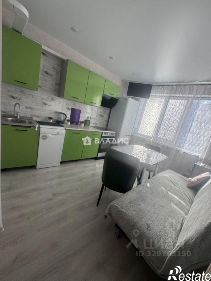 2-комн квартира улица Островского, 3,  д. 3