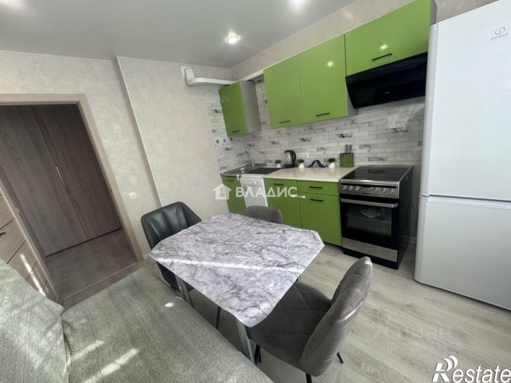 2-комн квартира улица Островского, 3,  д. 3