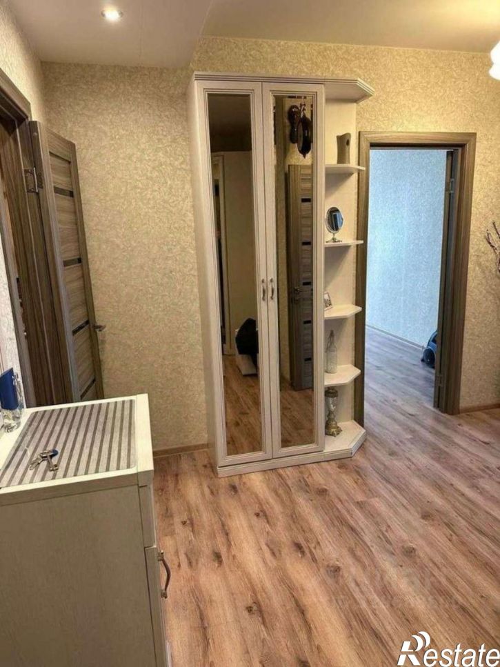 3-комн квартира улица Александра Зеленского, 34,  д. 34