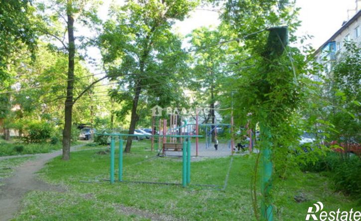 3-комн квартира улица Плеханова, 64,  д. 64