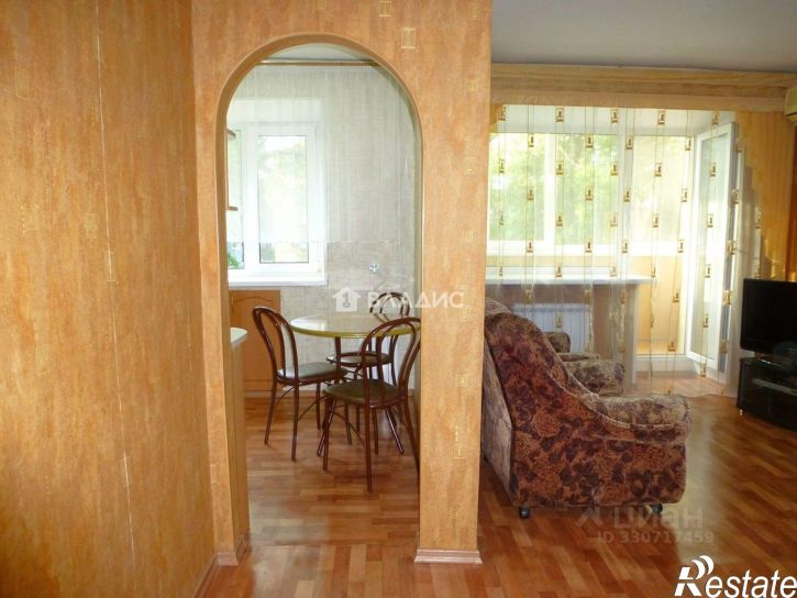 3-комн квартира улица Плеханова, 64,  д. 64