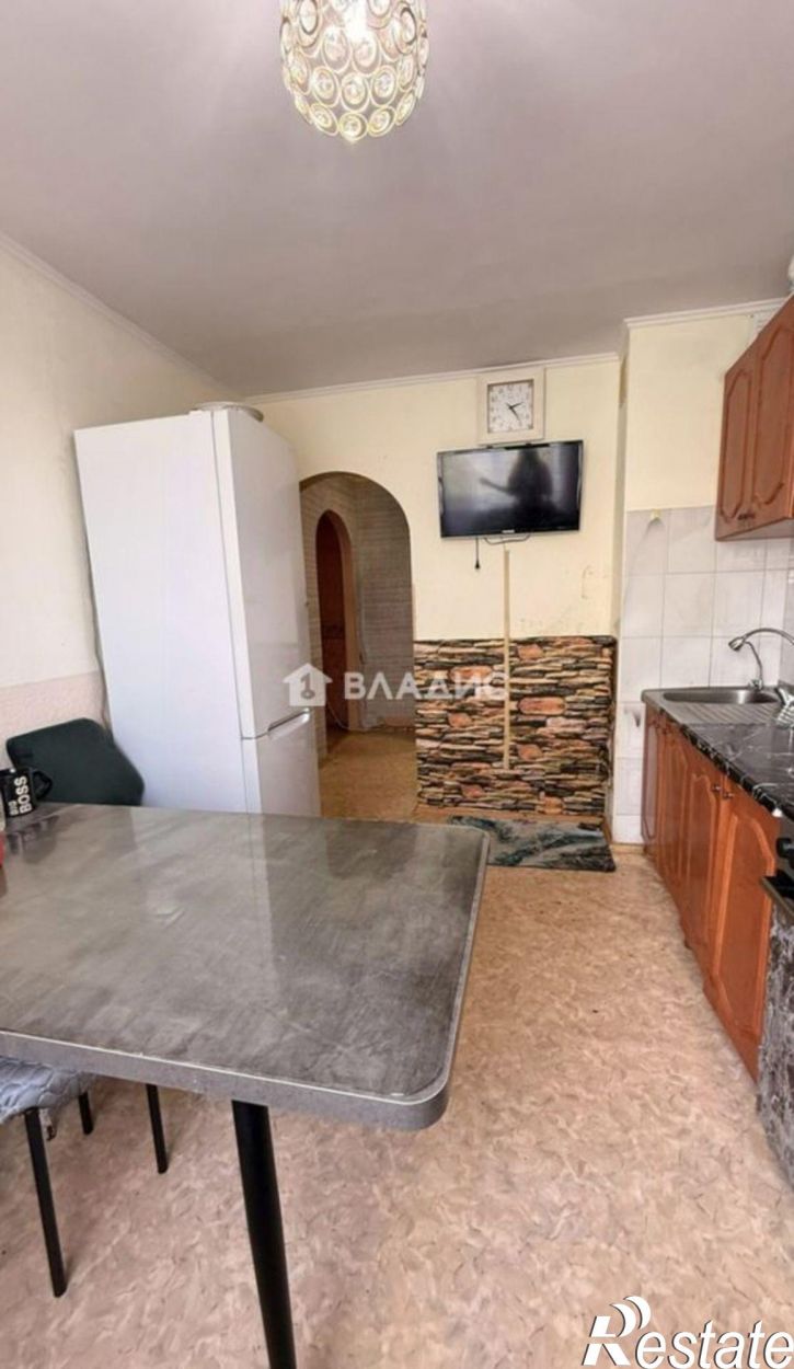 3-комн квартира улица Афанасьева, 11,  д. 11