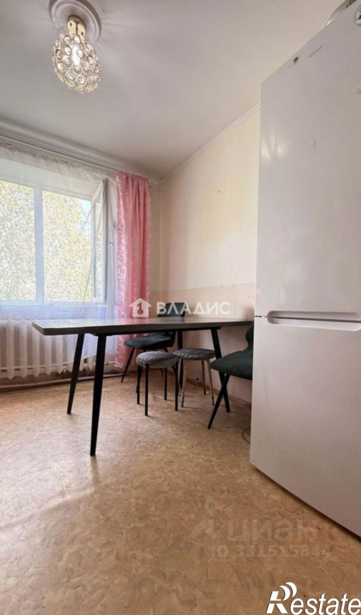 3-комн квартира улица Афанасьева, 11,  д. 11