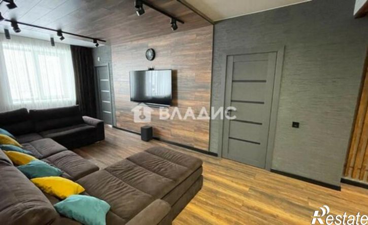 3-комн квартира ул Сергея Ушакова, 6б,  д. 6б