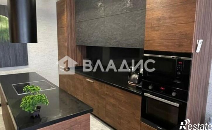 3-комн квартира ул Сергея Ушакова, 6б,  д. 6б