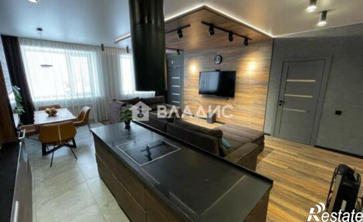 3-комн квартира ул Сергея Ушакова, 6б,  д. 6б