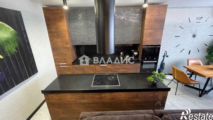 3-комн квартира ул Сергея Ушакова, 6б,  д. 6б