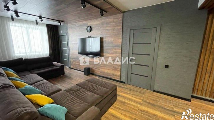 3-комн квартира ул Сергея Ушакова, 6б,  д. 6б