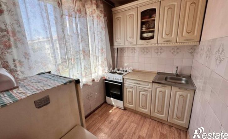 4-комн квартира ул Комарова, 73,  д. 73