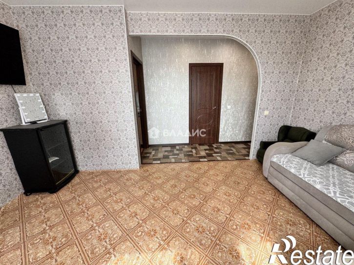 2-комн квартира улица Сергея Ушакова, 8В,  д. 8В