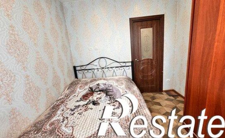 2-комн квартира улица Сергея Ушакова, 8В,  д. 8В