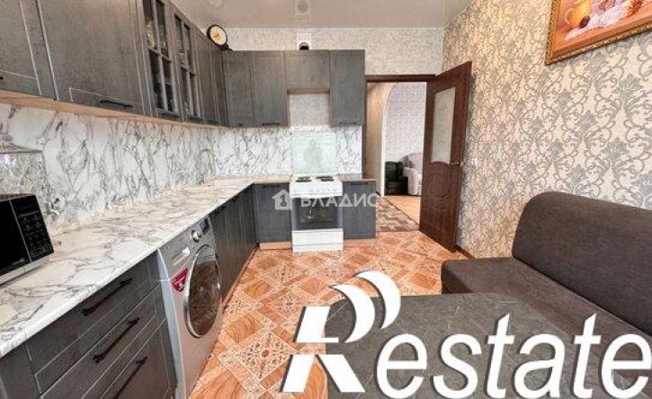 2-комн квартира улица Сергея Ушакова, 8В,  д. 8В