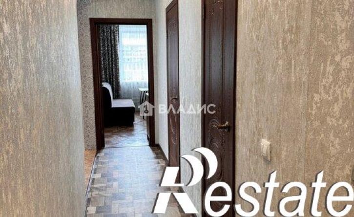 2-комн квартира улица Сергея Ушакова, 8В,  д. 8В
