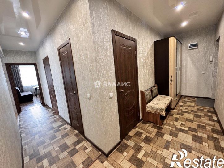 2-комн квартира улица Сергея Ушакова, 8В,  д. 8В