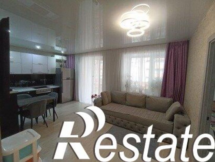 3-комн квартира улица Ивасика, 15А,  д. 15А